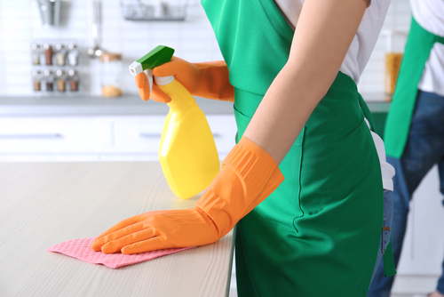 How do I prepare for a house cleaning service
