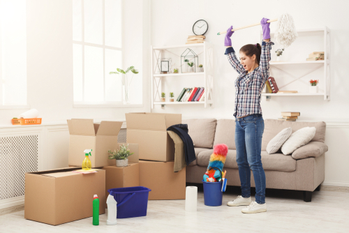 What is the best way to do a move in cleaning