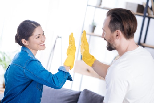 Should a husband help with housework